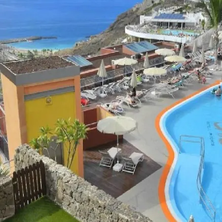 De Amadores Resort